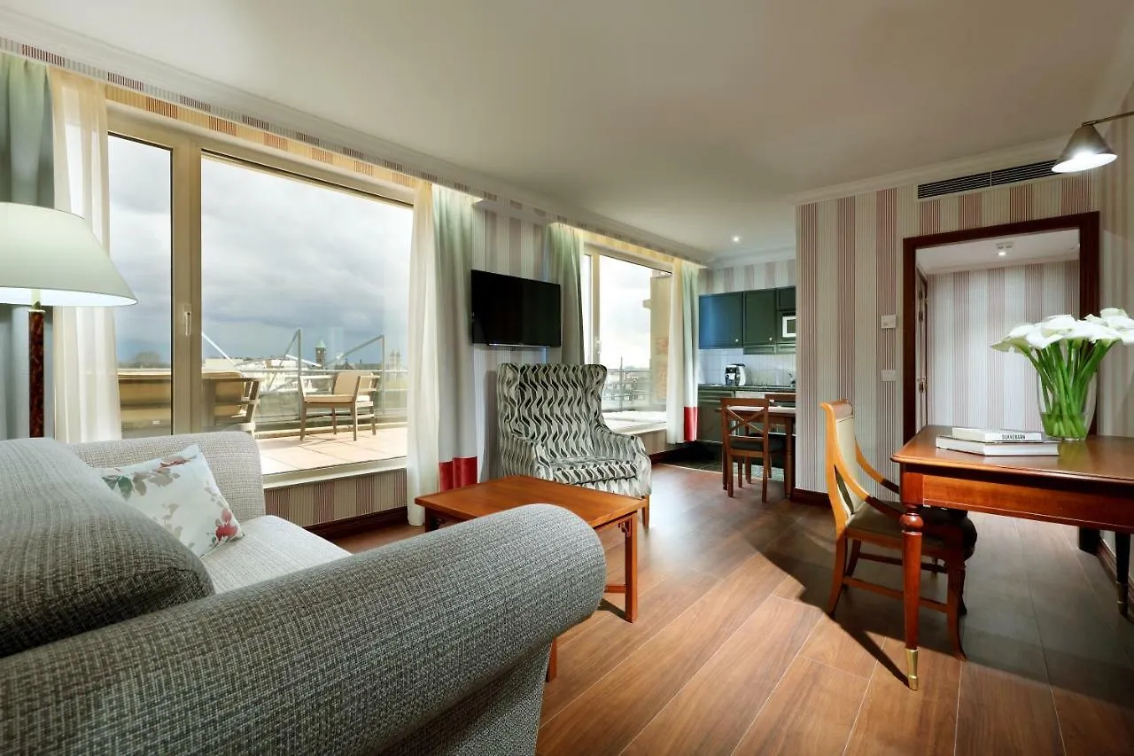 ***** Otel Eurostars Montgomery Etterbeek Belçika